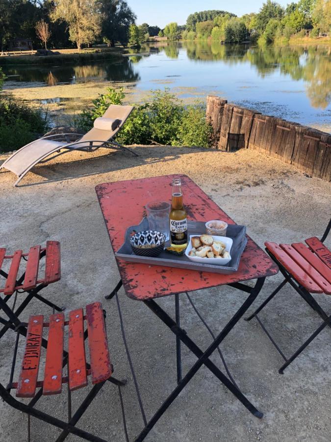 Loigné-sur-Mayenne La Francoisiere B&B 외부 사진