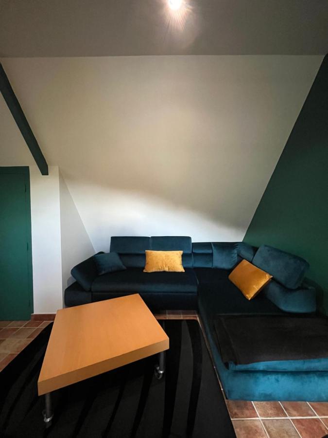 Loigné-sur-Mayenne La Francoisiere B&B 외부 사진